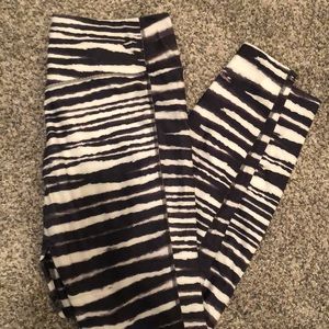 Nike dri fit patterned running tights